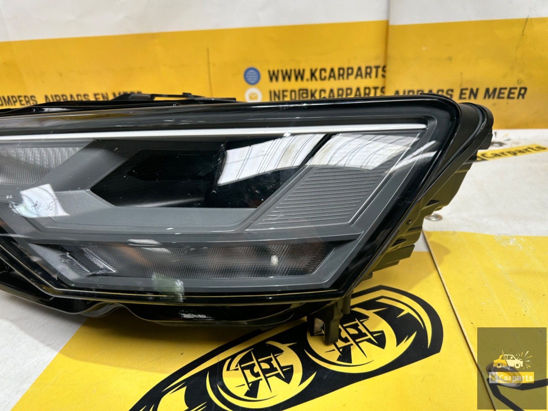 AUDI A6 4K VOLLED KOPLAMP LINKS 4K0941033 Compleet, Auto-onderdelen, Verlichting, Info@fabrikant.eu, Fabrikantstraat 1
1000 AA  Amsterdam, NL