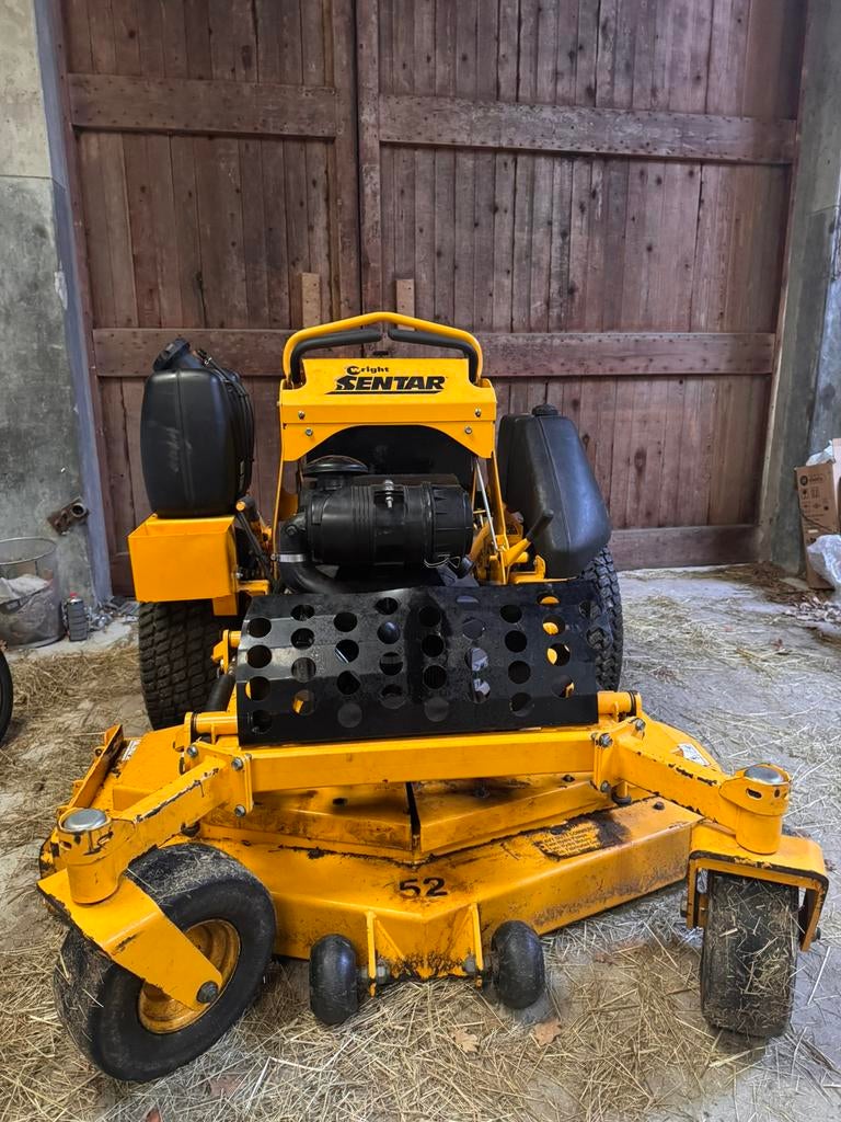 Professionele Wright Sentar zero turn 132 cm maaibreedte, Ophalen, Zo goed als nieuw, 120 cm of meer