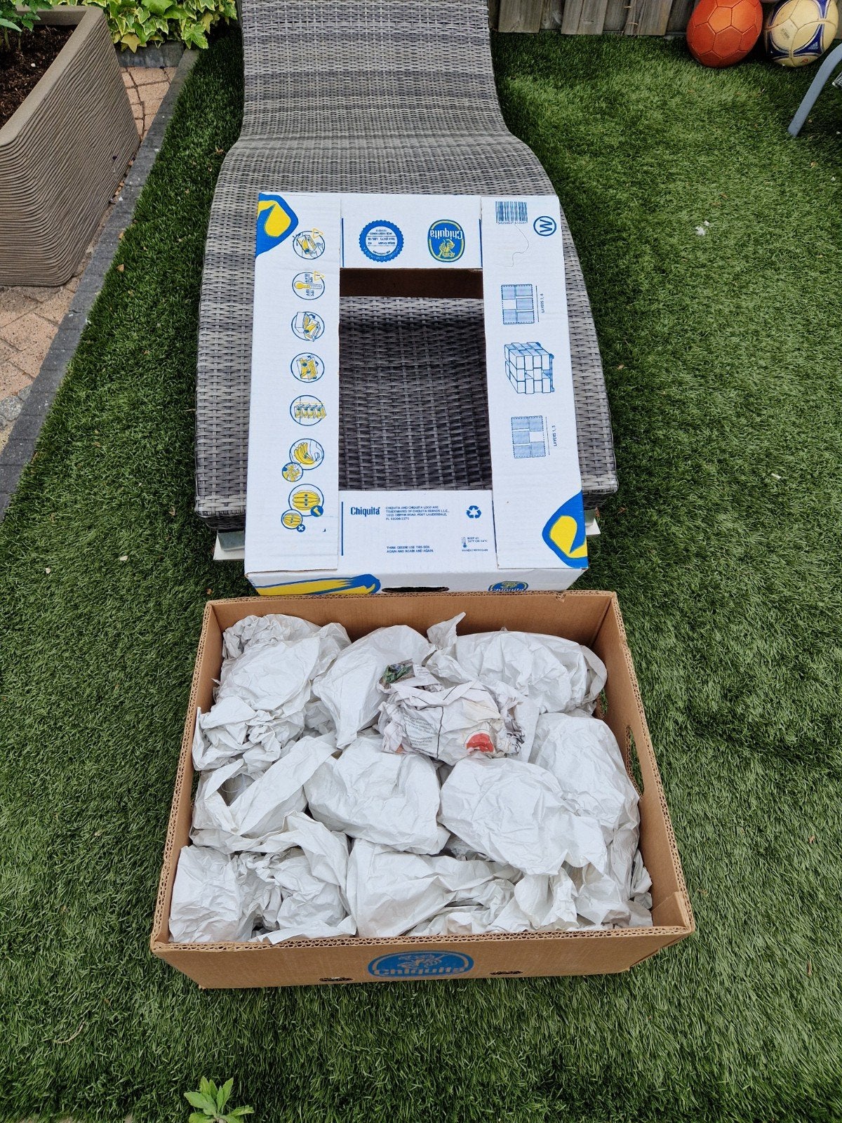 Bananendoos vol merkglazen, Ophalen, Glas of Glazen, Overige merken, Nieuw