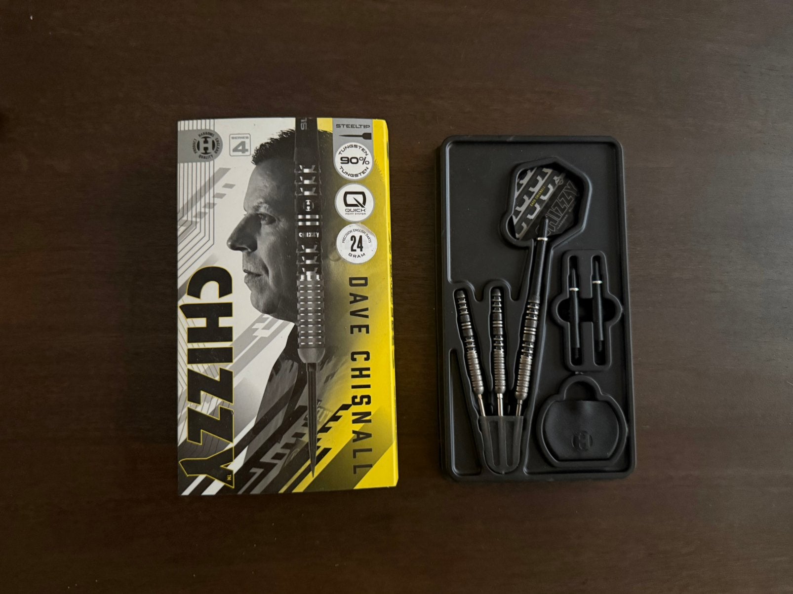 Dartpijlen Dave Chisnall V4 - 24 Gram, Ophalen of Verzenden, Zo goed als nieuw, Pijlen