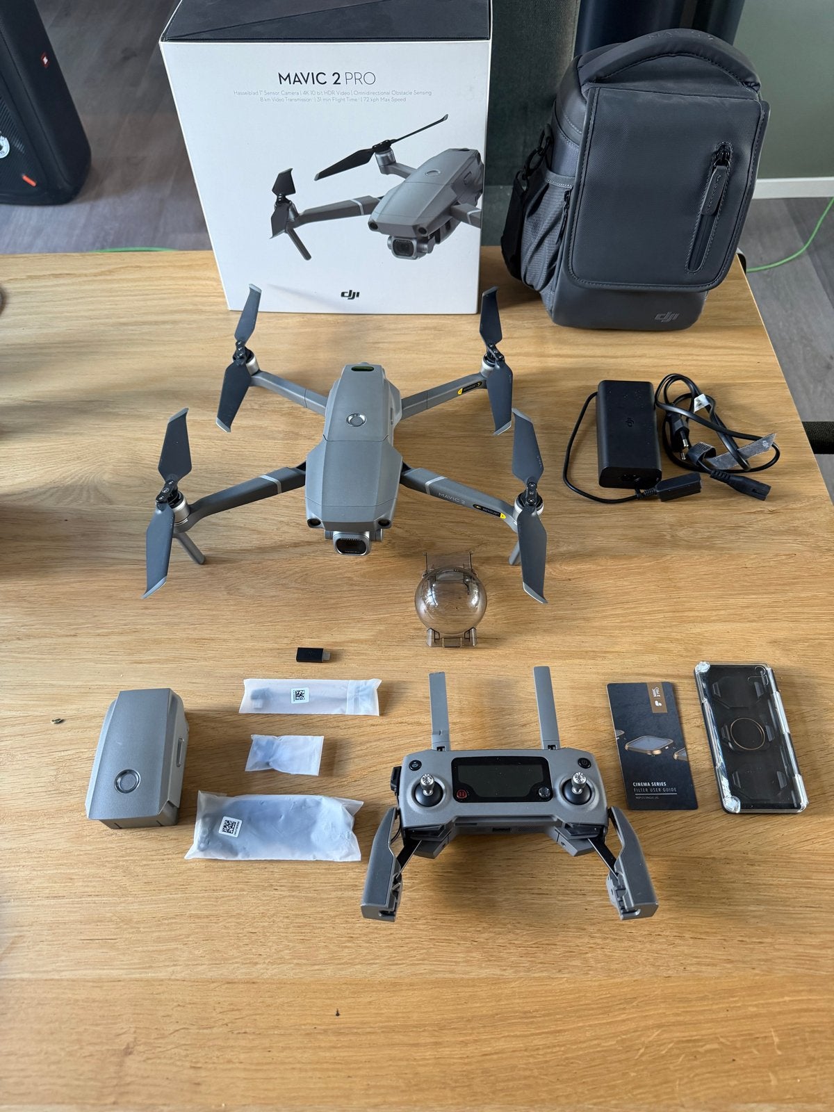 DJI Mavic 2 Pro Drone, 30 tot 45 minuten, Cameradrone, Extra accu('s), 5 tot 10 kilometer