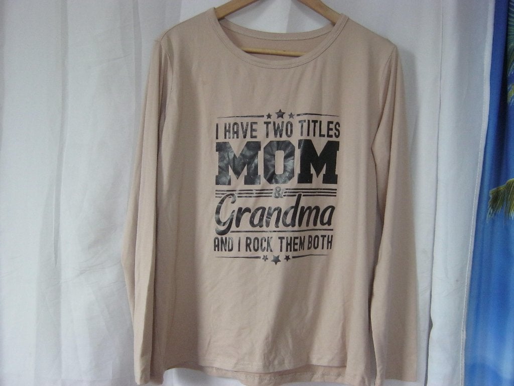 shirt I have two titles mom&grandma  i rock them both mt L, Kleding | Dames, Ophalen of Verzenden, Gedragen, Maat 42/44 (L), Beige