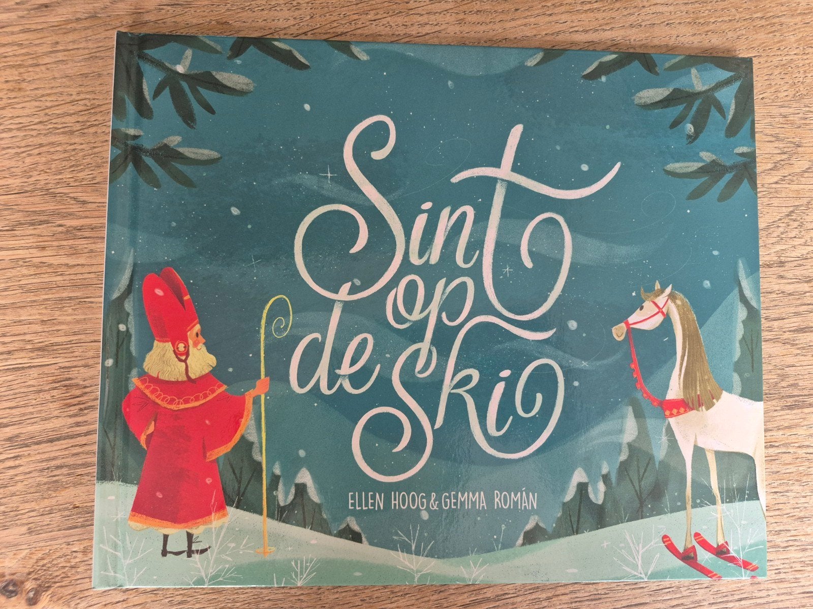Boek: Sint op de ski - Ellen Hoog, Ophalen, Zo goed als nieuw