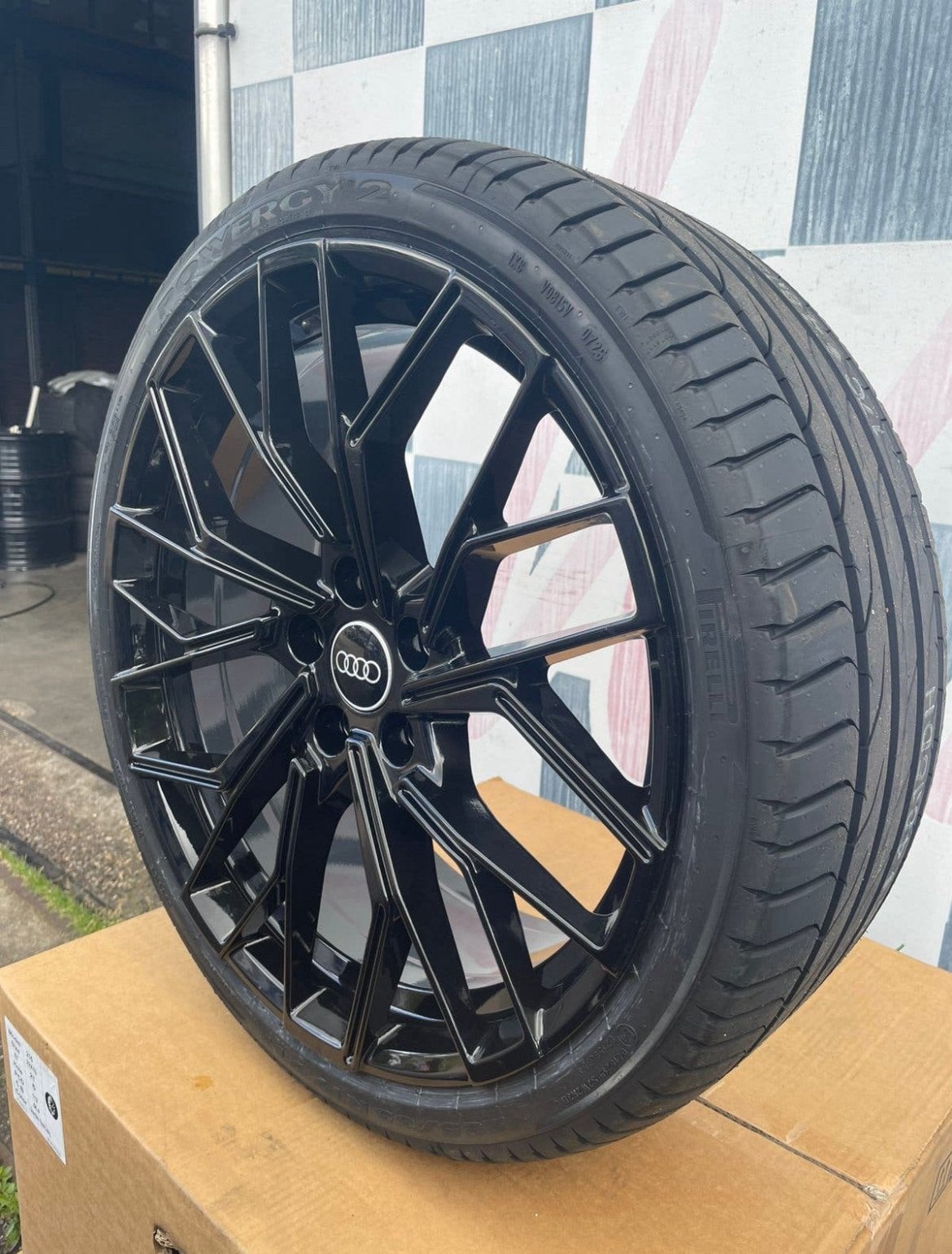 19 inch Audi A3 A4 B9 B10 velgen 5x112 + pirelli 2353519, 285 mm, Banden en Velgen, Nieuw, Overige maten