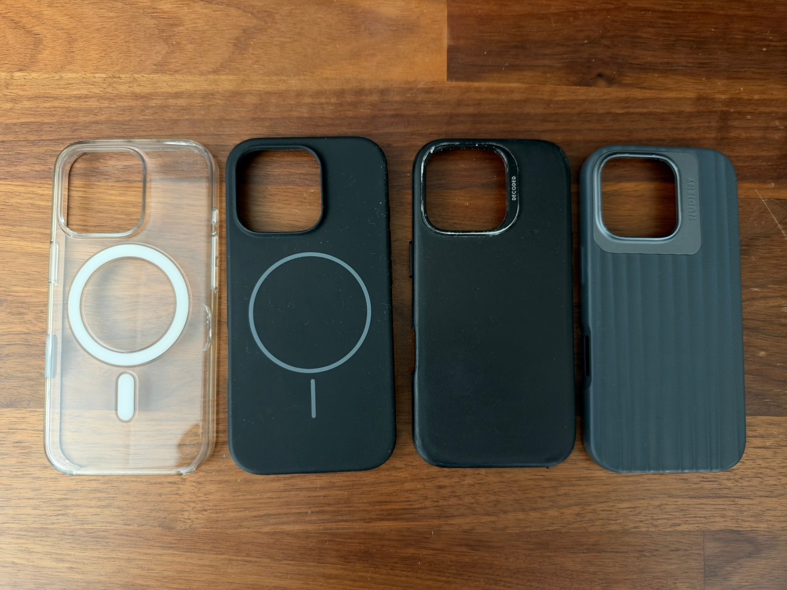 4 iphone 16 pro hoesjes, Telecommunicatie, IPhone 16 Pro, Gebruikt, Verzenden, Frontje of Cover