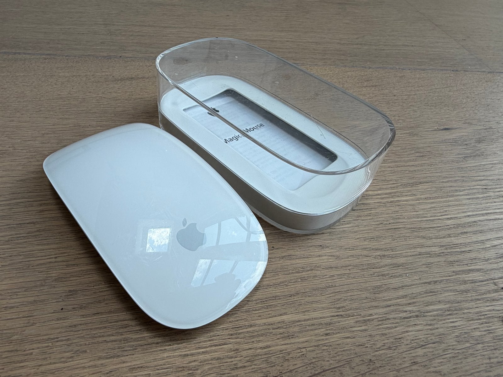 Apple Magic Mouse A1296 - Weinig gebruikt, Computers en Software, Muizen, Ophalen of Verzenden, Zo goed als nieuw, Draadloos, Muis