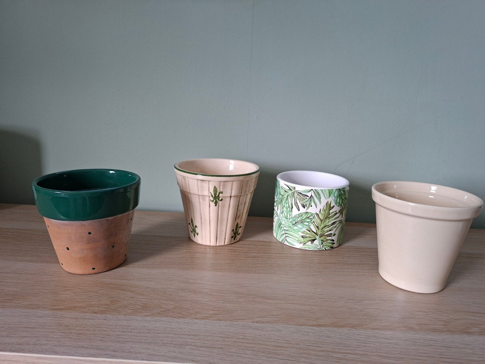 bloempotjes, plantpotten, potjes, Ophalen, Rond, Zo goed als nieuw, Balkon