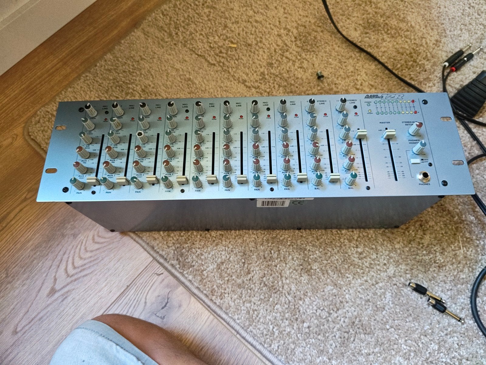 Alesis MultiMix 12R Rackmixer -, Ophalen of Verzenden, Gebruikt, 10 tot 20 kanalen, Microfooningang