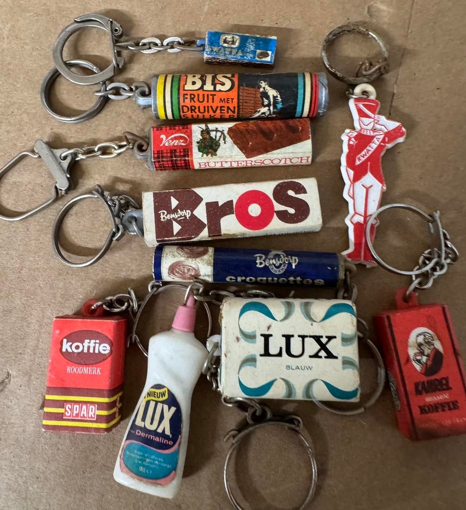 Aantal oude sleutelhangers  jr60, Verzamelen, Sleutelhangers, Ophalen of Verzenden, Zo goed als nieuw