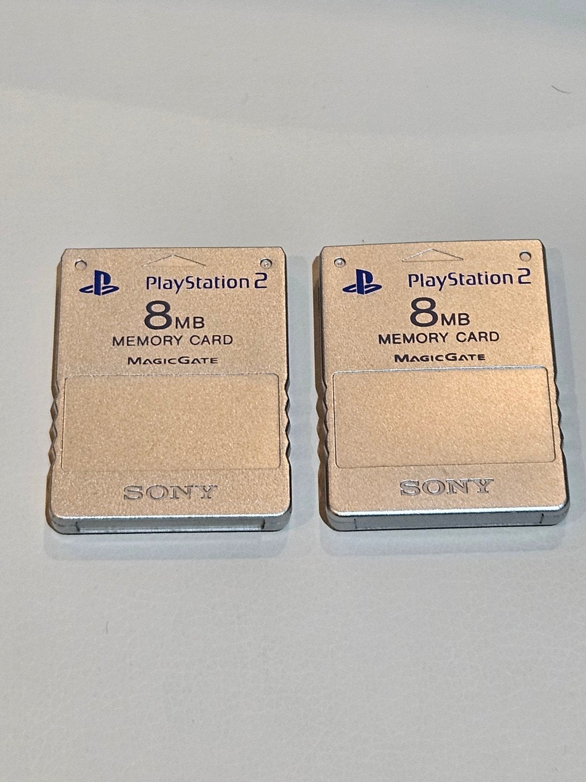 Sony PS2 Satin Silver memory card, 1 speler, Ophalen of Verzenden, Avontuur en Actie, Vanaf 3 jaar
