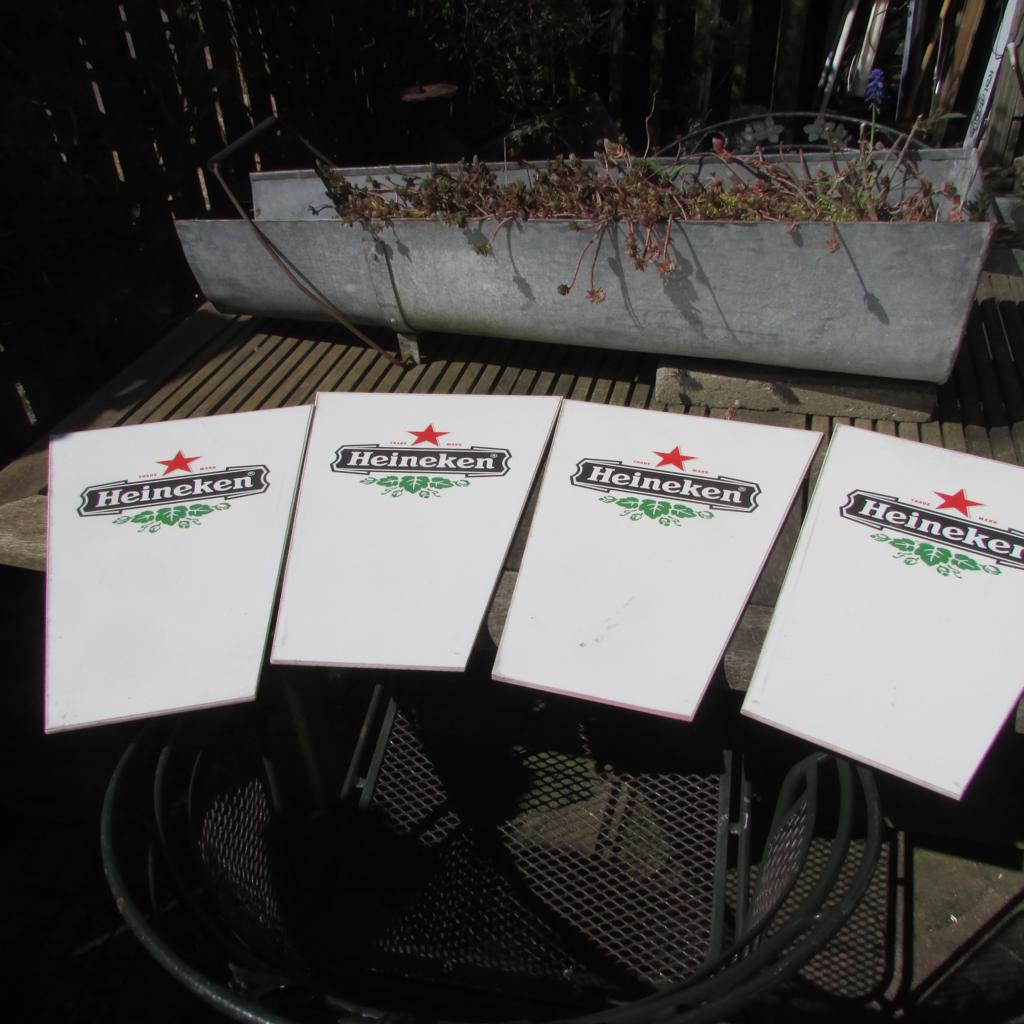 4 x Heineken  plastic glaasjes van een buitenlamp, Kunststof, Gebruikt, Minder dan 50 watt, Wandlamp