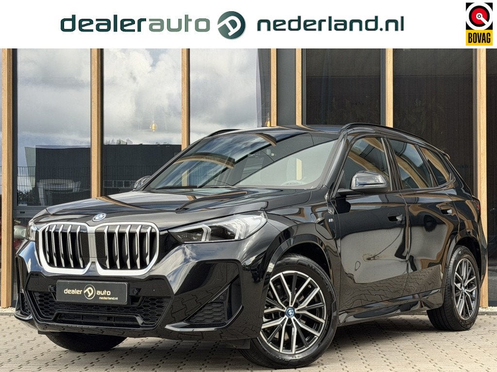 BMW X1 xDrive25e M-sport | Camera | Keyless | Carplay | Ambi, Auto's, Dealer onderhouden, Gebruikt, Automatische klimaatregeling