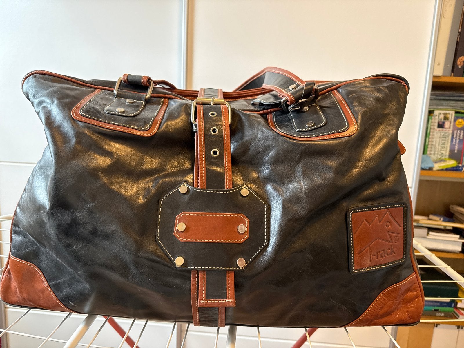 Echt Leren reistas / weekendtas - Zwart met bruine accenten, Sieraden, Tassen en Uiterlijk, Tassen | Reistassen en Weekendtassen