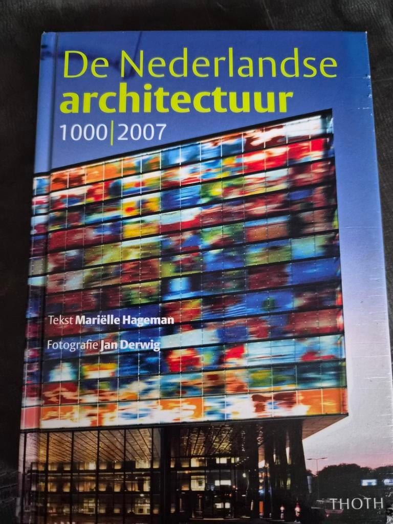 De Nederlandse architectuur 1000-2007 - Mariëlle Hageman, Ophalen of Verzenden, Zo goed als nieuw, Architectuur algemeen, Mariëlle Hageman