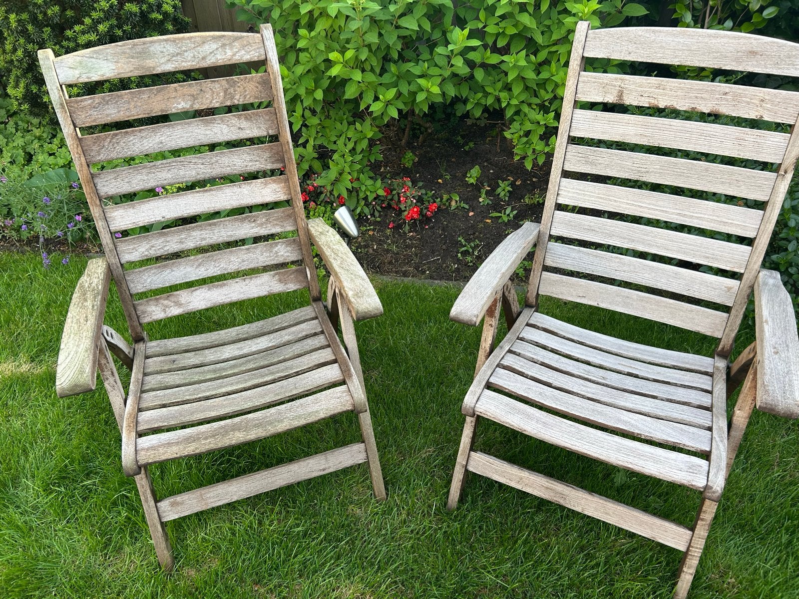Twee verstelbare teakhouten tuinstoelen, Ophalen, Gebruikt, Teakhout, Verstelbaar