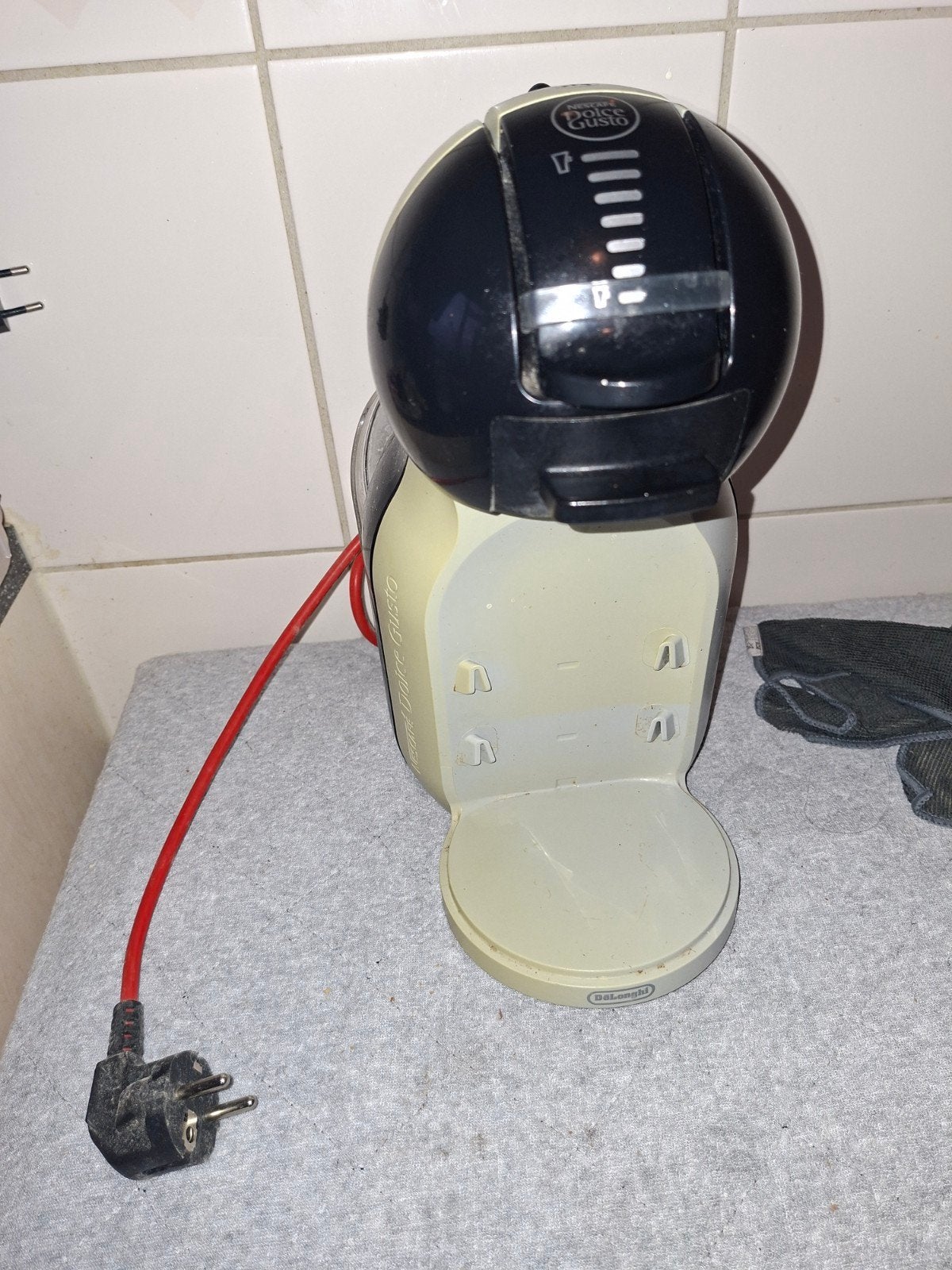 Nescafé Dolce Gusto Koffiemachine - Delonghi, Ophalen, Koffiepads en cups, Gebruikt, Koffiemachine