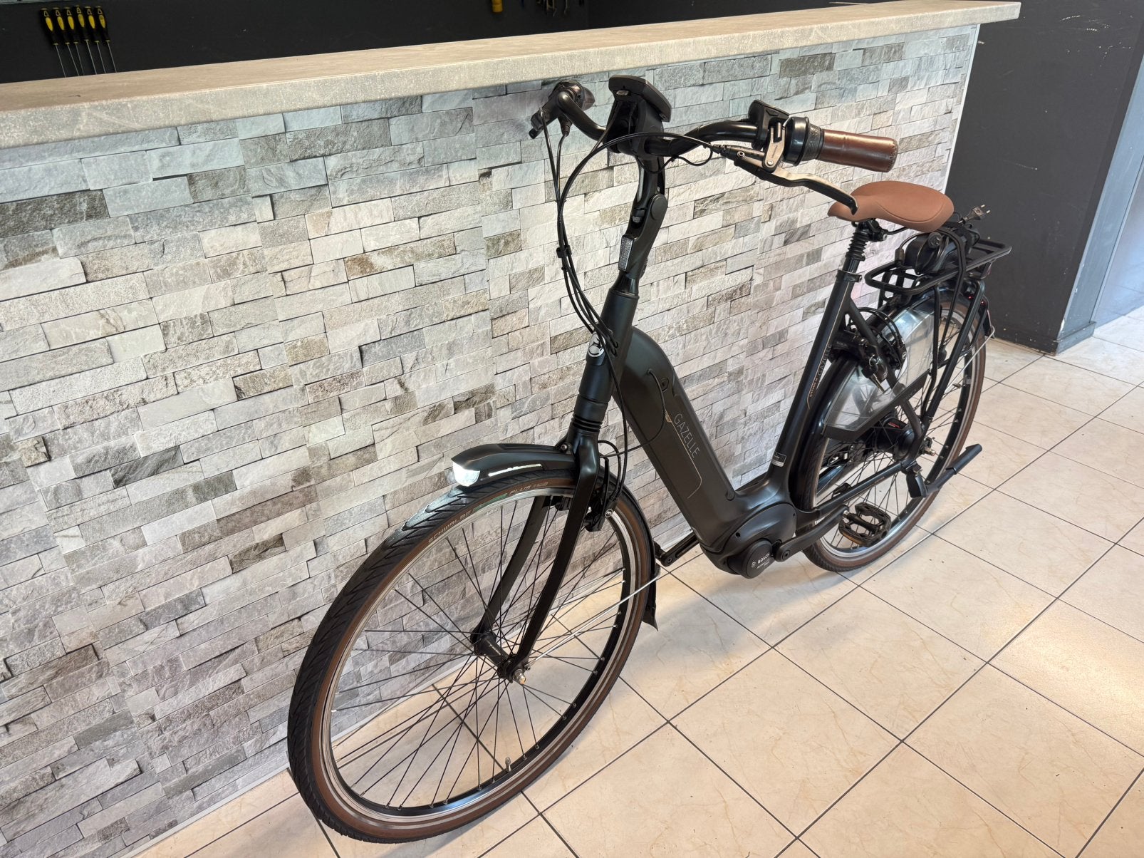 E-Bike Gazelle Grenoble C8. D57cm. Bosch Active Line Plus, Ophalen, Zo goed als nieuw, /, /