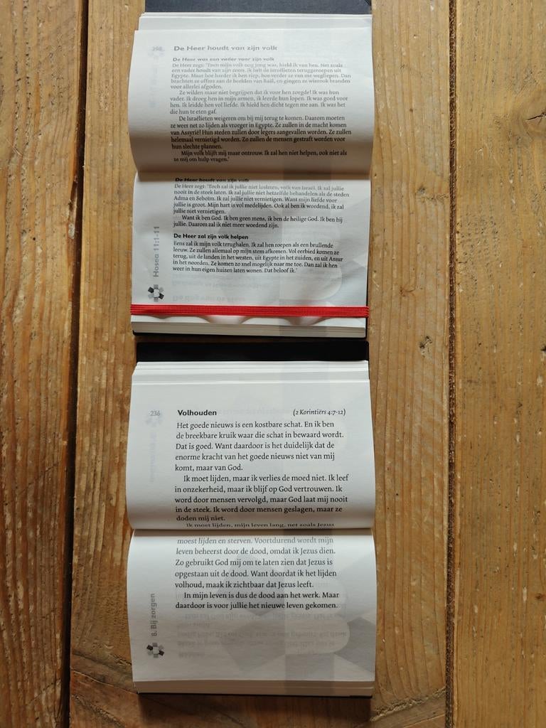 2 Dwarsligger Bijbels (150 Bijbelteksten), Ophalen of Verzenden