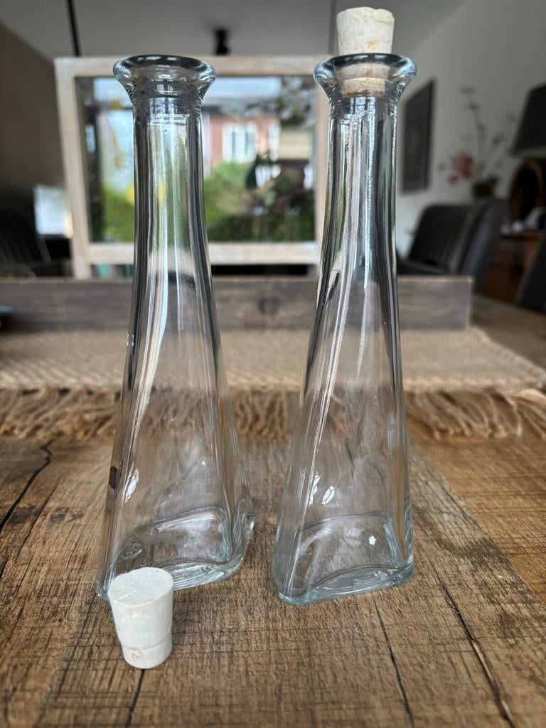 Mooie hervulbare olieflesjes met kurken dop (set van 2), Overige typen, Ophalen of Verzenden, Nieuw, Glas
