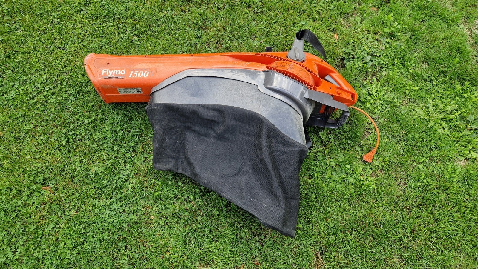 Flymo GardenVac 1500 Bladblazer en Bladzuiger, Ophalen, Gebruikt, Met opvangzak, Handgedragen