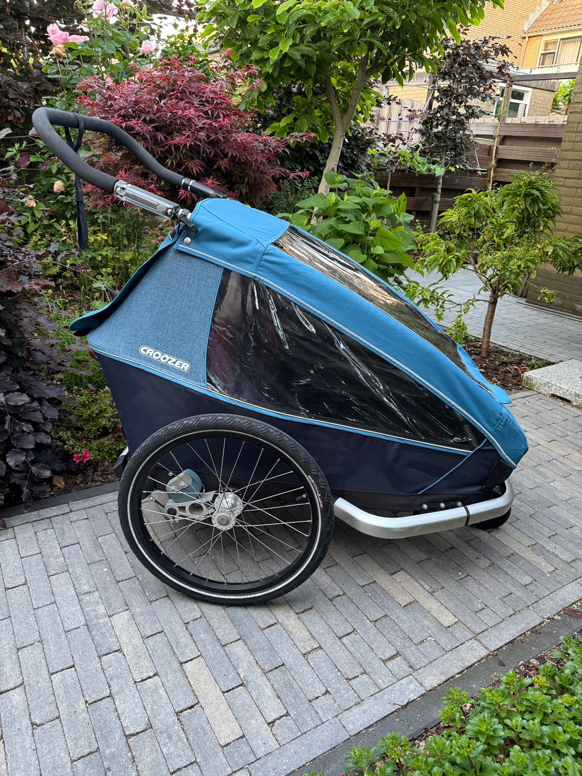Zeer nette Croozer Kid Plus 2 fietskar te koop, Fietsen en Brommers, Fietsaccessoires | Aanhangers en Karren, Ophalen, Opvouwbaar
