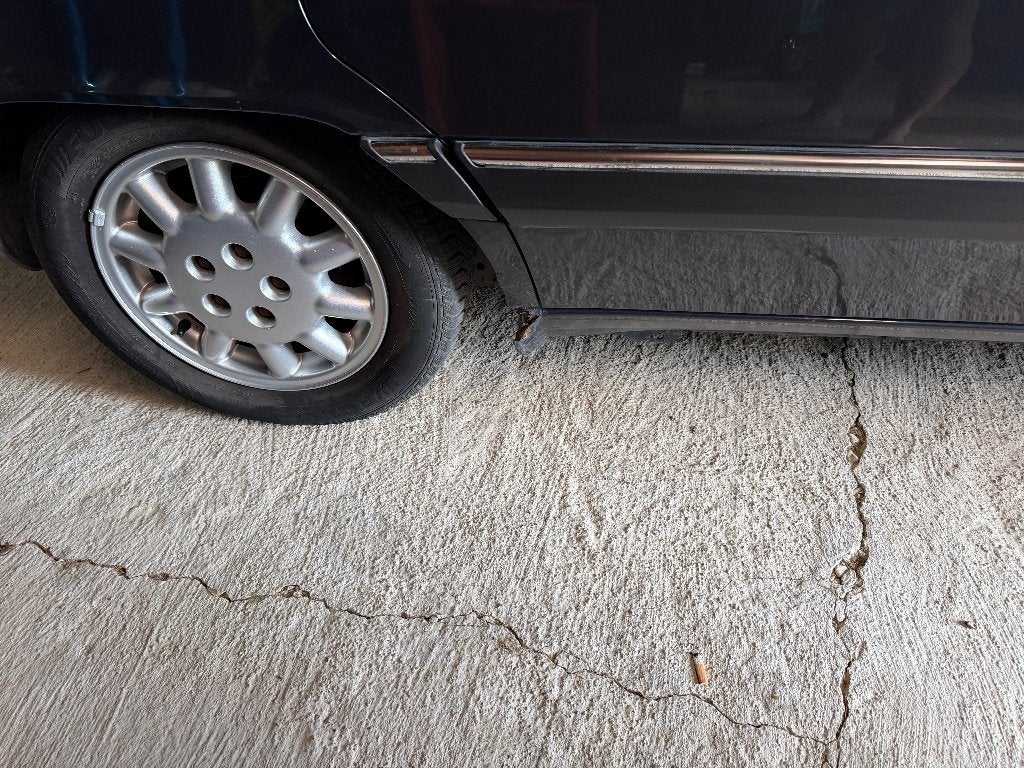 gezocht lasser auto (reparatie dorpels links en rechts), Lassen