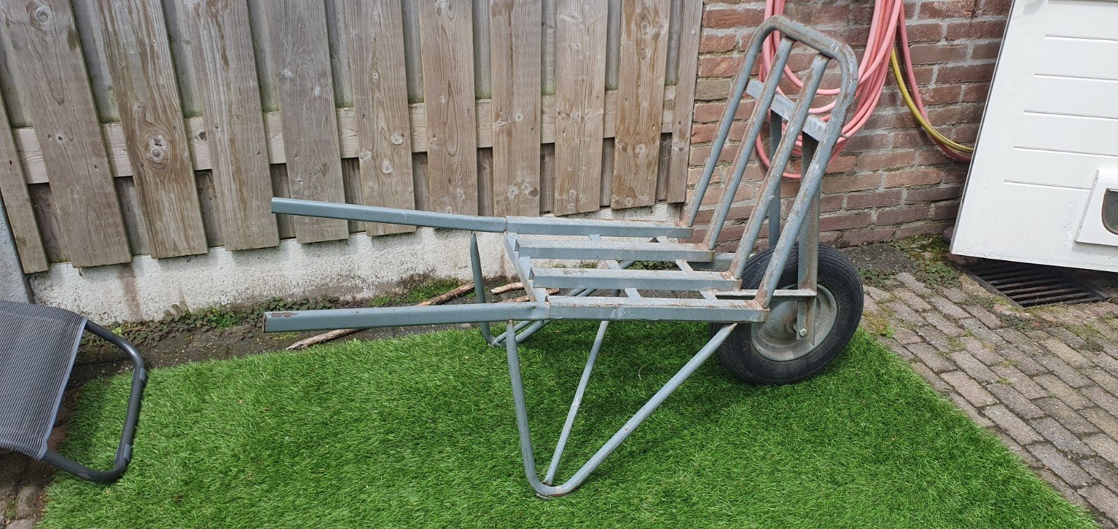 Stenenkruiwagen, Ophalen