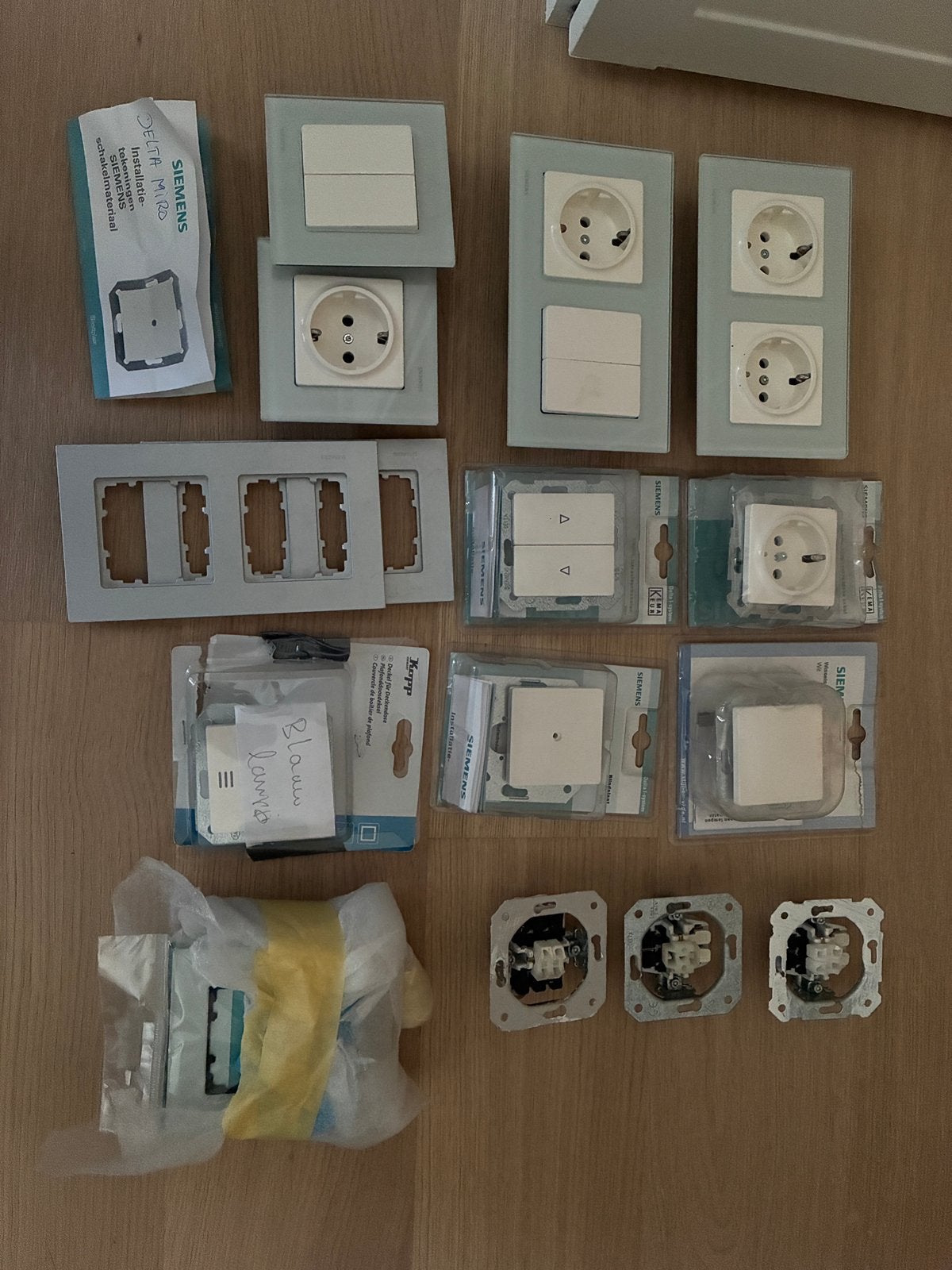 Siemens Delta i Miro, Ophalen, Zo goed als nieuw, Siemens, Stopcontact