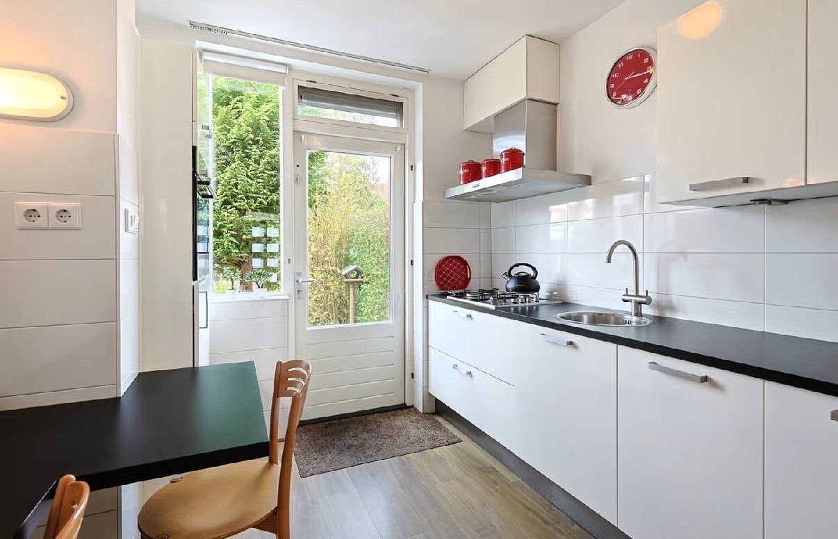 Mooie hoogglans keuken met Siemens apparatuur, Ophalen, Gebruikt, Wit, Enkelwandige keuken