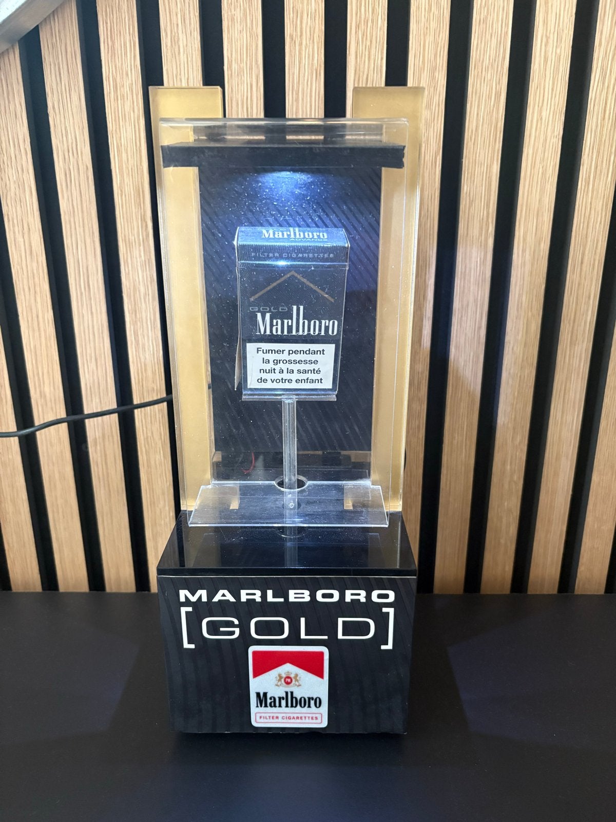 Marlboro Gold Roterende Lichtbak / Reclamelamp, Verzenden, Gebruikt, Lichtbak of (neon) lamp