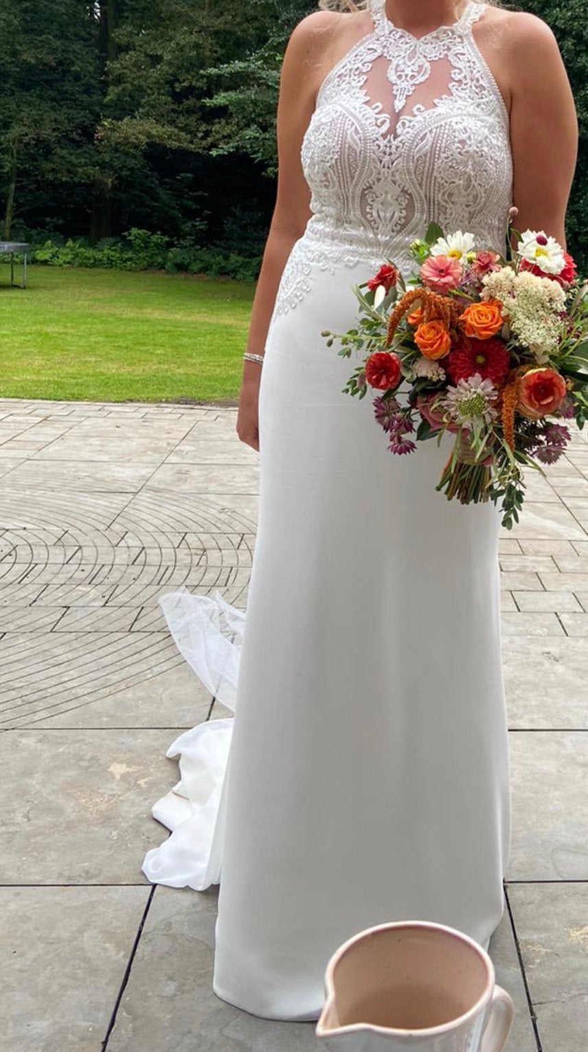 Halter Bruidsjurk met sluier, Ophalen, Zo goed als nieuw, Wit, Trouwjurk