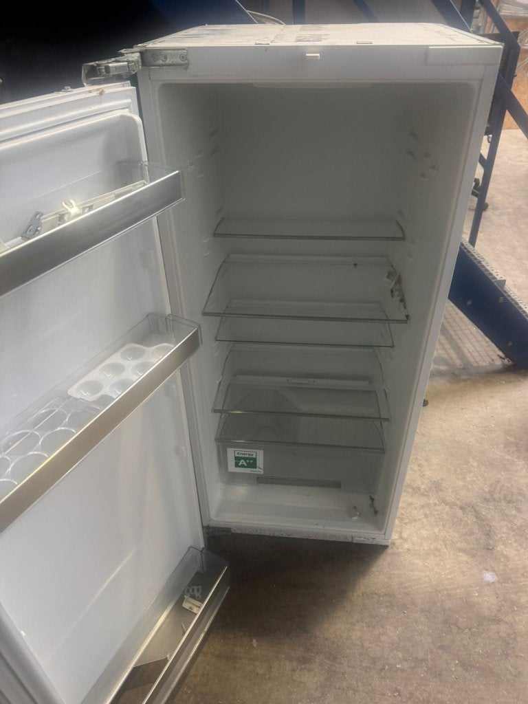 Siemens inbouw koelkast 122 cm met bevestiging, 150 tot 200 liter, Zonder vriesvak, 120 tot 140 cm, Ophalen of Verzenden