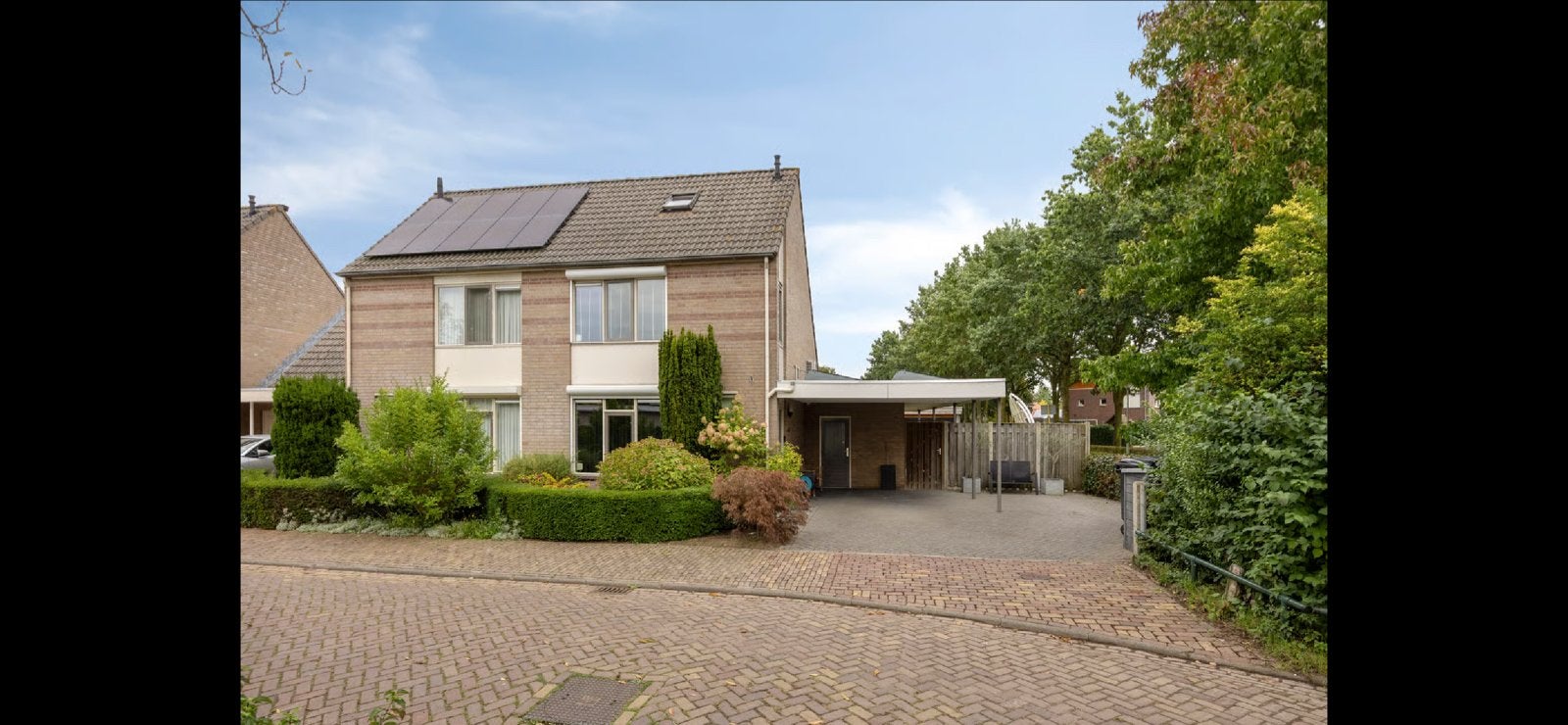 Huis te koop, 200 tot 500 m², Noord-Brabant, Twee onder één kap, 117 m²