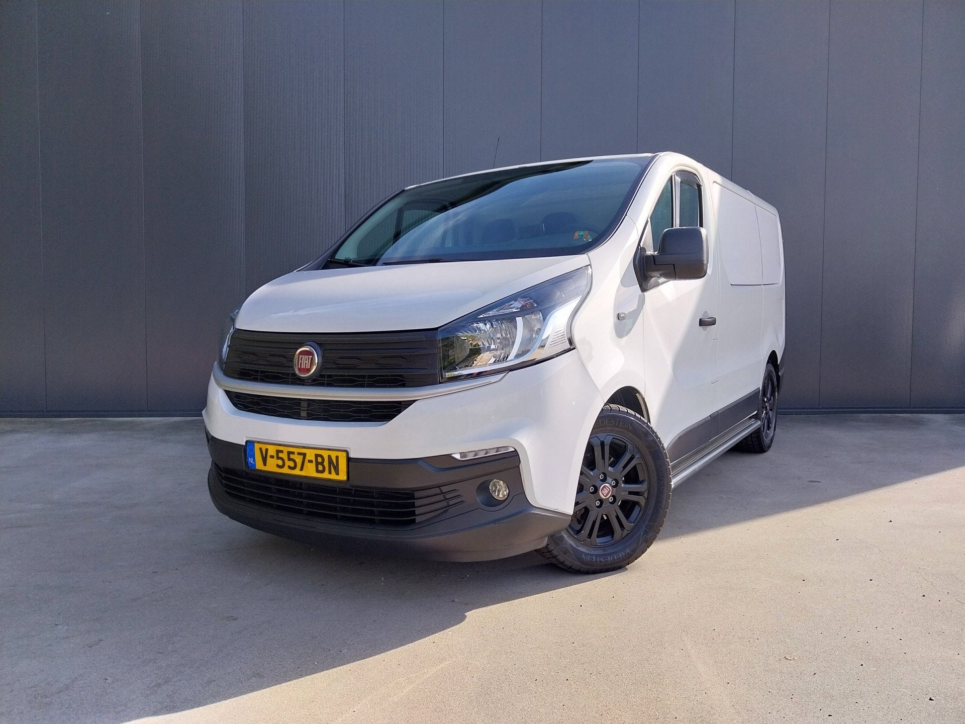 Renault Trafic 1.6 MJ MARGE CAMERA TREKHAAK NAVI CRUISE AIRC, Voorwielaandrijving, 4 cilinders, Renault, Wit