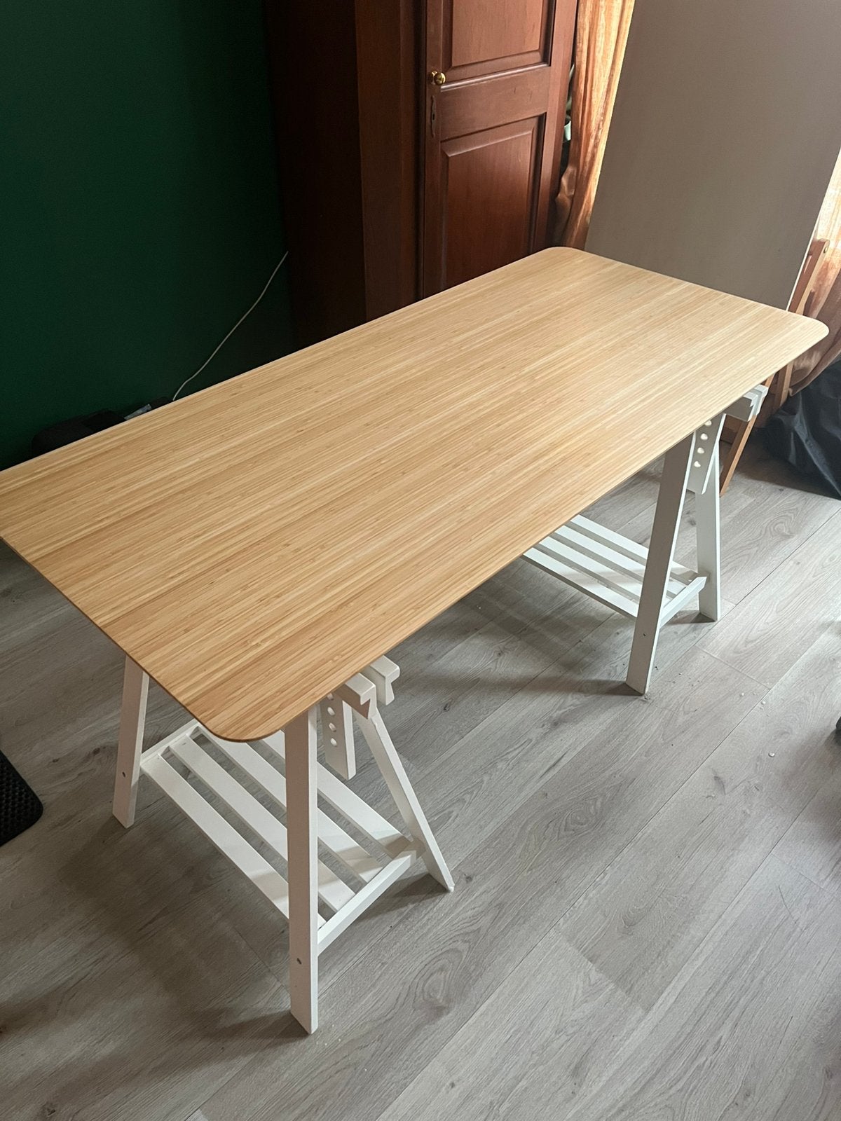Ikea anfallare mittback bureau, Ophalen, Zo goed als nieuw