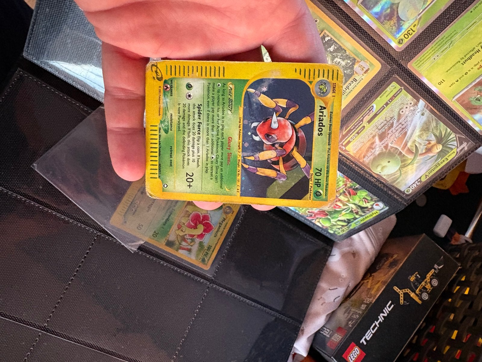Ariados holo, Ophalen of Verzenden, Zo goed als nieuw, Meerdere kaarten, Foil