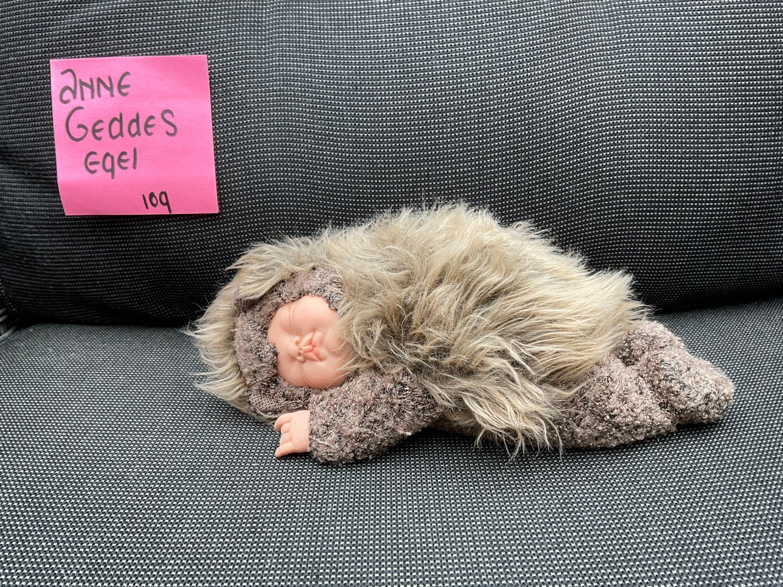 Nieuwe zgan Anne Geddes egel babypop kunststof pluche, Verzamelen, Ophalen, Zo goed als nieuw