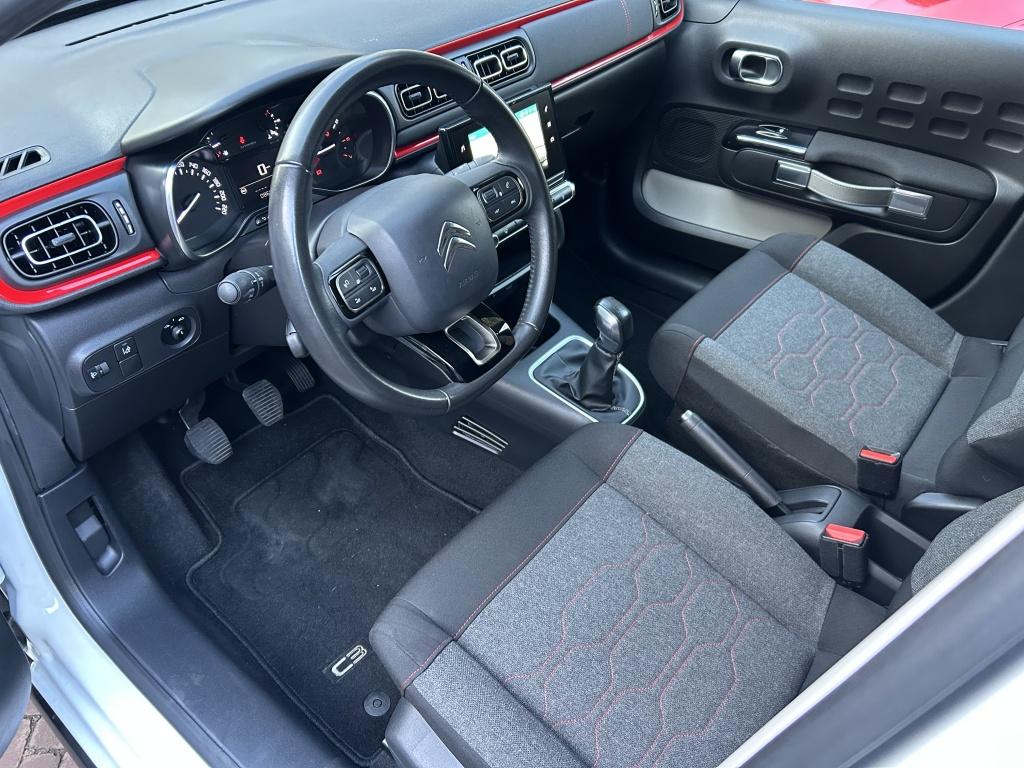 Citroën C3 1.2 Shine Navi, Camera, Carplay, 17" LMV, Trekha, 21 km/l, Euro 6, 1199 cc, Met garantie (alle)