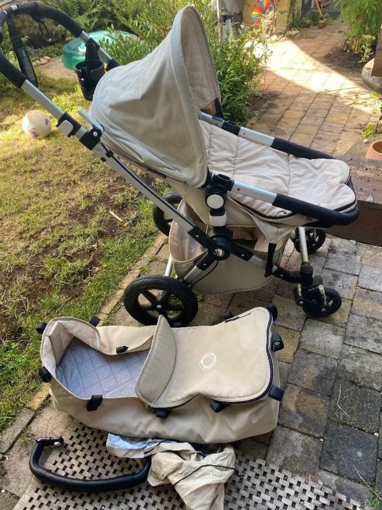 Beige kinderwagen bugaboo + accessoires, Gebruikt, Bugaboo, Met reiswieg, Ophalen