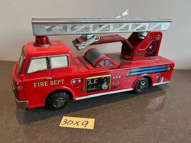Grote oude blikken brandweerauto (30 cm), Antiek en Kunst, Antiek | Speelgoed, Ophalen of Verzenden