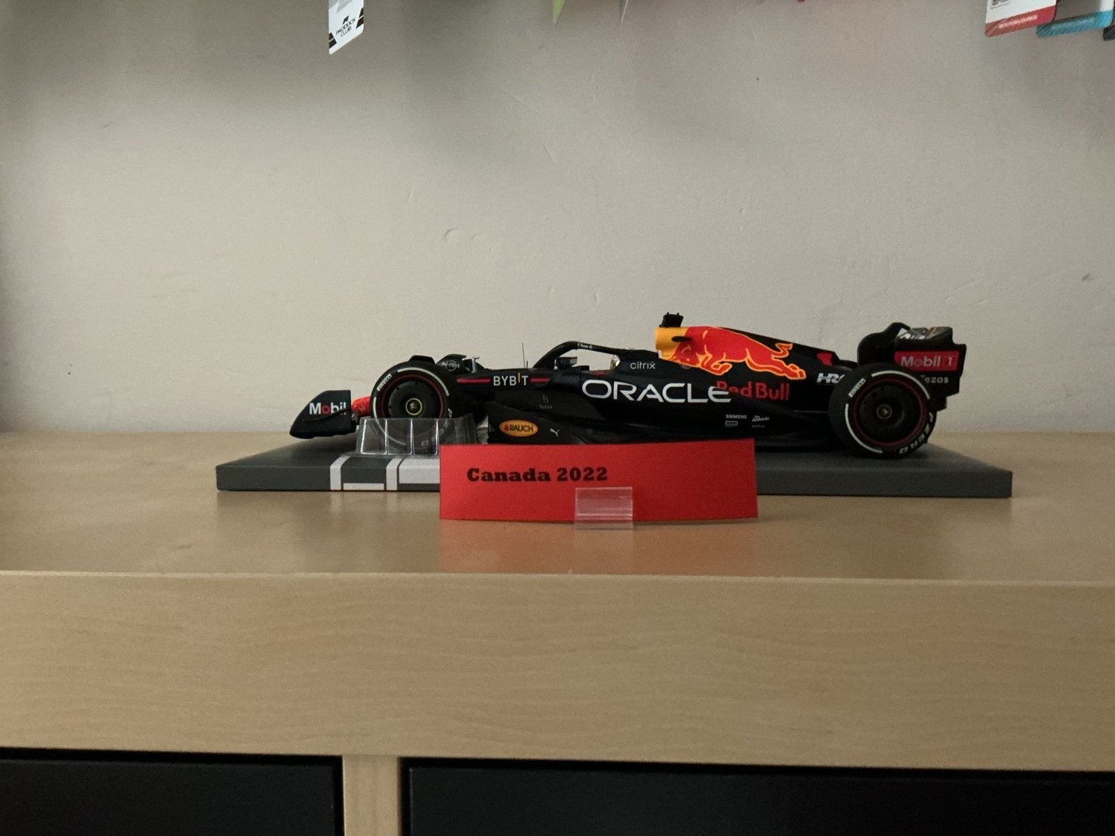 Max Verstappen auto 1:18 Canada 2022, Ophalen of Verzenden, Zo goed als nieuw, MiniChamps