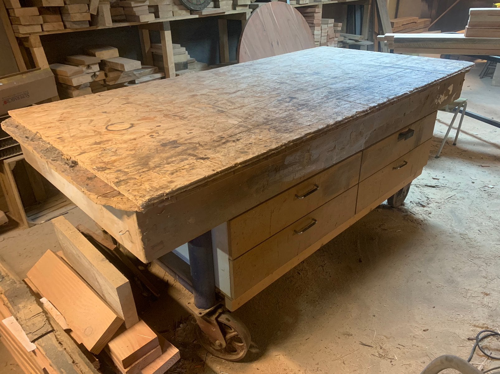 Grote werktafel op wielen 240 x 120 cm, Ophalen, Hofstede 1 Lienden, 170 cm of meer, Harriekoopmans@hotmail.com