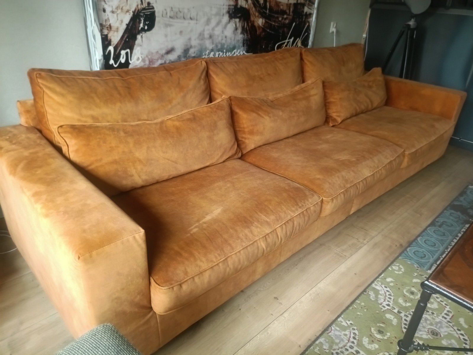 Royale okerkleurige bank. Bieden vanaf € 50, Ophalen, Gebruikt, 300 cm of meer, Rechte bank
