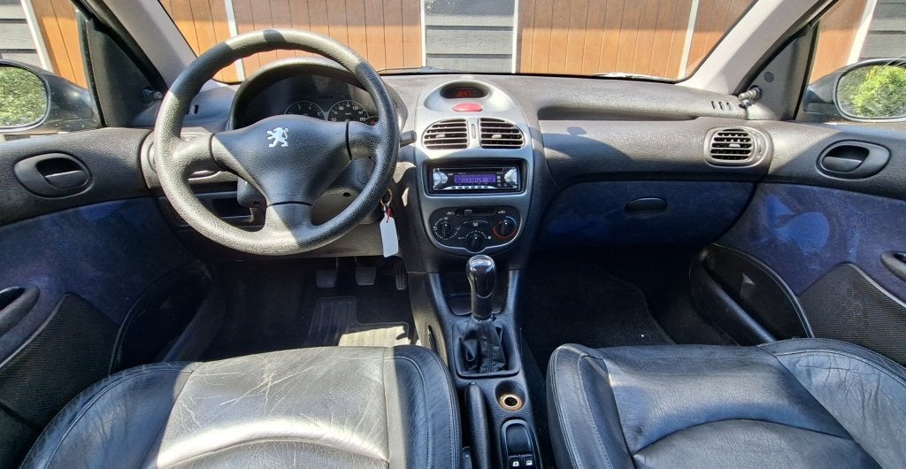 Peugeot 206 1.4 XR | Trekhaak | Lederen bekleding | APK tot, Auto's, Elektrische ramen, 15 km/l, 1360 cc, Blauw
