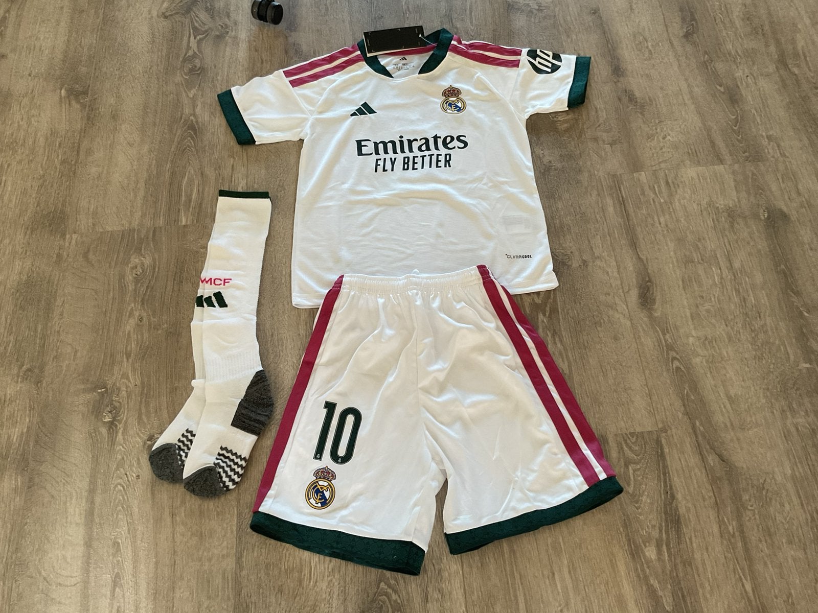Real madid tenue MBAPPÉ kindermaten, Maat XS of kleiner, Ophalen of Verzenden, Zo goed als nieuw, Shirt