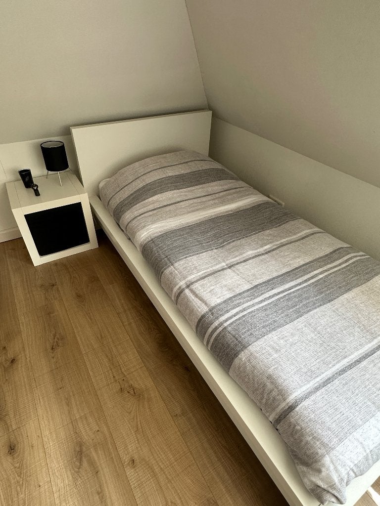 Ikea bed Malm wit 90 x 200 incl lattenbodem zgan, Ophalen, Overige materialen, 90 cm, Eenpersoons