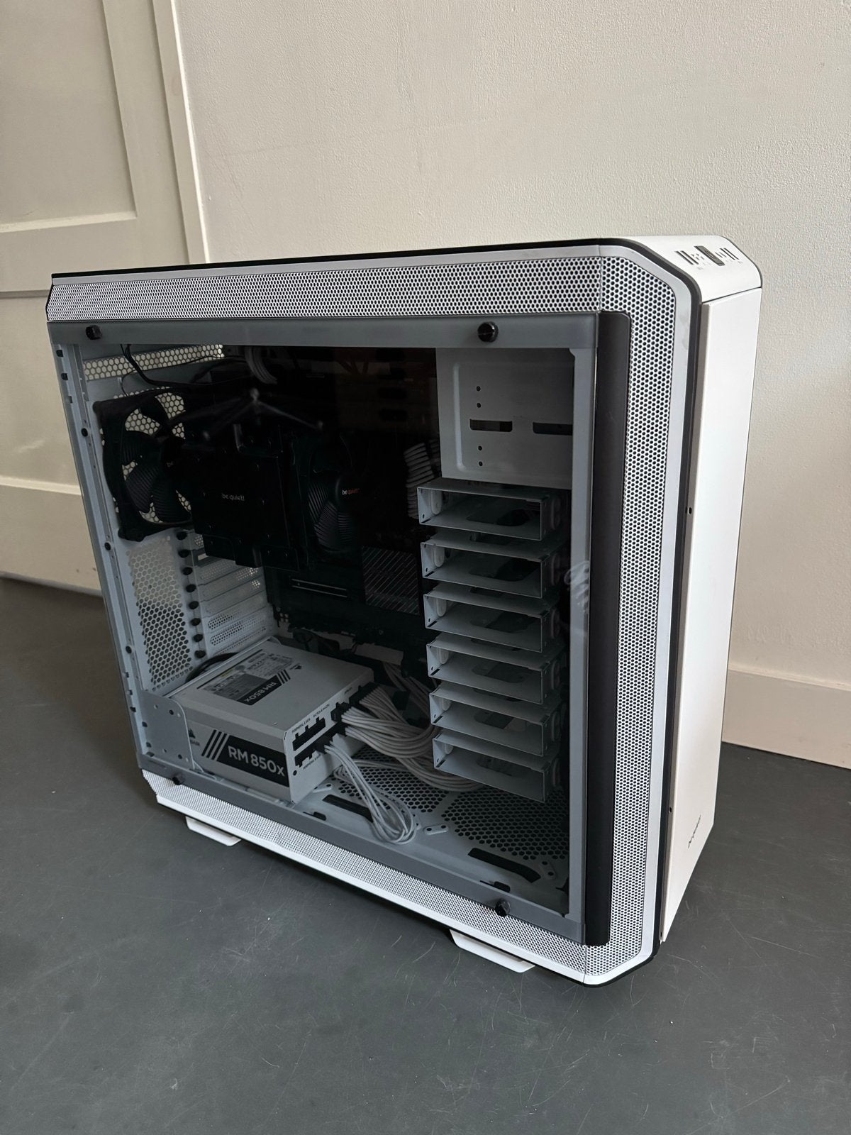 High-end Be Quiet! PC - Limited White Edition, Computers en Software, Desktop Pc's, Zo goed als nieuw, 3 tot 4 Ghz, SSD, 32 GB