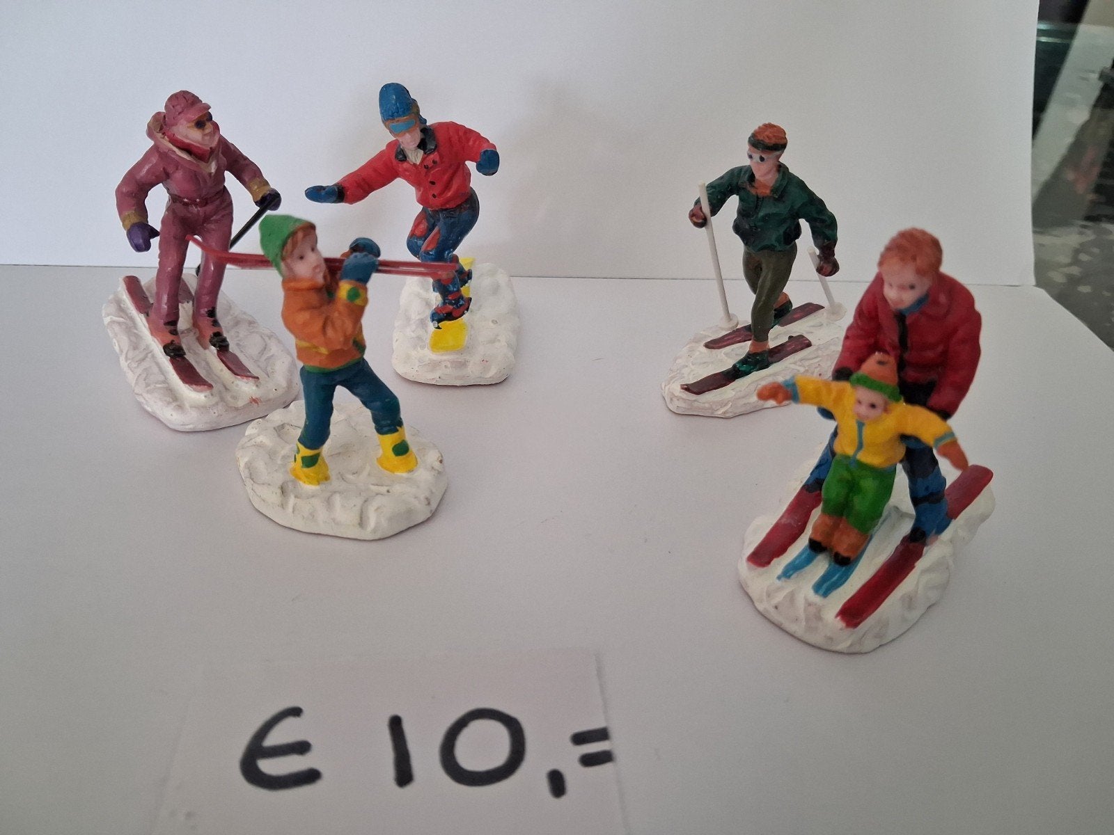 Lemax Luville figuren poppetjes kerstdorp, Ophalen of Verzenden, Zo goed als nieuw