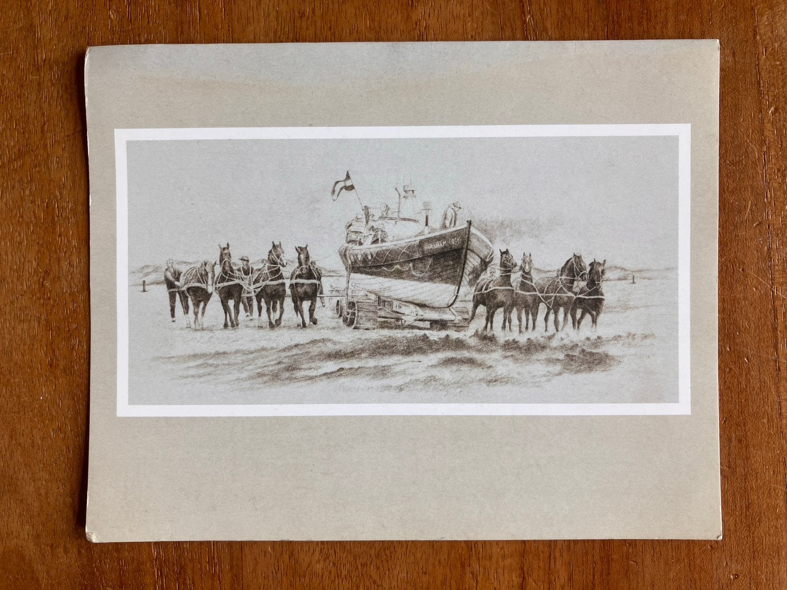 KNRM Reddingboot te water gelaten door paarden - Ameland, Ophalen of Verzenden, 1980 tot heden, Gelopen, Waddeneilanden