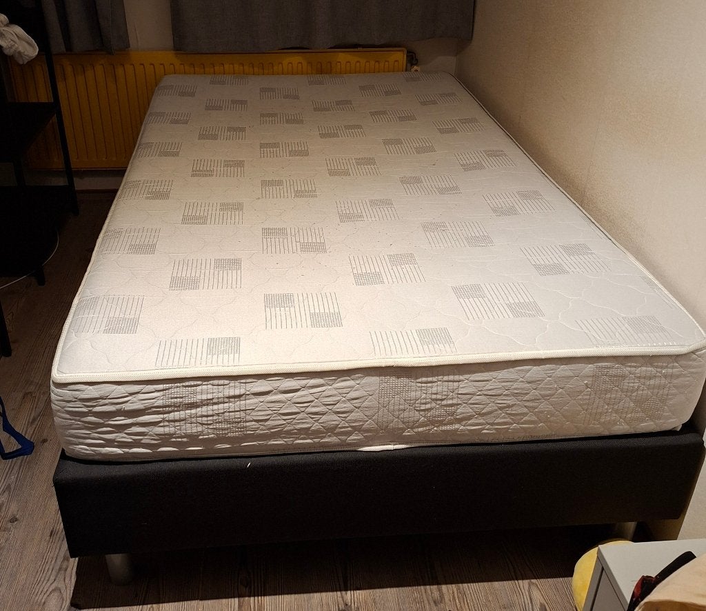 Twee persoons boxspring, Ophalen, Zwart, Zo goed als nieuw, Twijfelaar